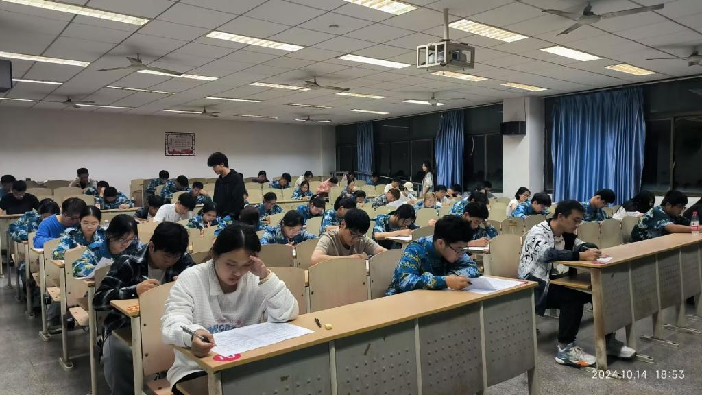 e2b2f3616514a5a8aedfd23edc14e9c8